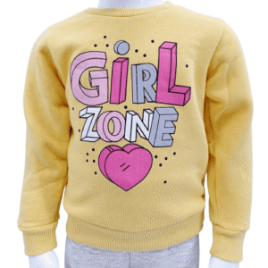 Découvrez l'ensemble fille 'Girl Zone', chaud et confortable, idéal pour les journées fraîches. Disponible en tailles 1 à 4 ans. Commandez maintenant pour un look tendance et douillet !