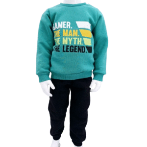 Ensemble hiver chaud et confortable pour garçons (5-8 ans). Sweat "Gamer Legend" et pantalon noir. Idéal pour un look stylé et pratique cet hiver !