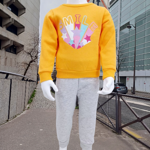 Ensemble hiver "Smile" pour enfants de 1 à 4 ans. Un look coloré et chaleureux pour égayer l'hiver ! Commandez maintenant.