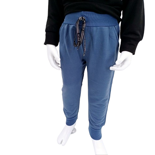 Découvrez cet ensemble tendance pour garçons avec gilet matelassé, sweat NASA et pantalon ajustable. Parfait pour un look moderne et confortable cet hiver !