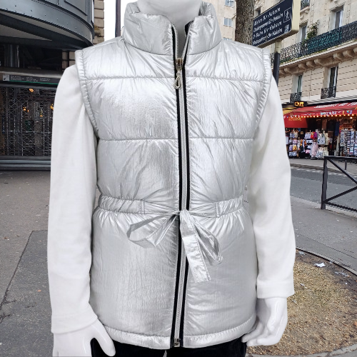 Veste sans manches pour enfants, de couleur dorée et fabriquée en Turquie, est parfaite pour les jeunes filles de 3 à 5 ans.