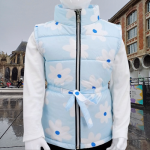 Veste sans manches pour enfants, de couleur dorée et fabriquée en Turquie, est parfaite pour les jeunes filles de 3 à 5 ans.