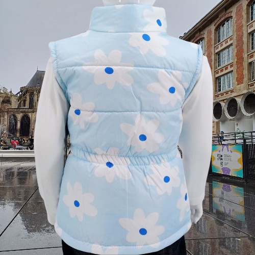 Veste sans manches pour enfants, de couleur dorée et fabriquée en Turquie, est parfaite pour les jeunes filles de 3 à 5 ans.