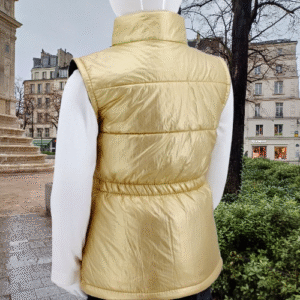 Veste sans manches pour enfants, de couleur dorée et fabriquée en Turquie, est parfaite pour les jeunes filles de 3 à 5 ans.