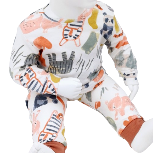 Découvrez l'ensemble bébé en coton "We Are a Family" - 2 tenues confortables et stylées pour les tout-petits. Disponibles en tailles 3-6 à 12-18 mois, 100 % coton.