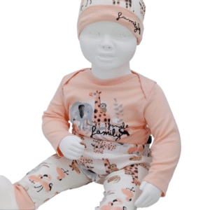 Ensemble bébé doux et confortable en 100% coton, avec motifs animaliers. Disponible en tailles 3-6 mois et 6-9 mois. Idéal pour des journées remplies de douceur et d'aventures !