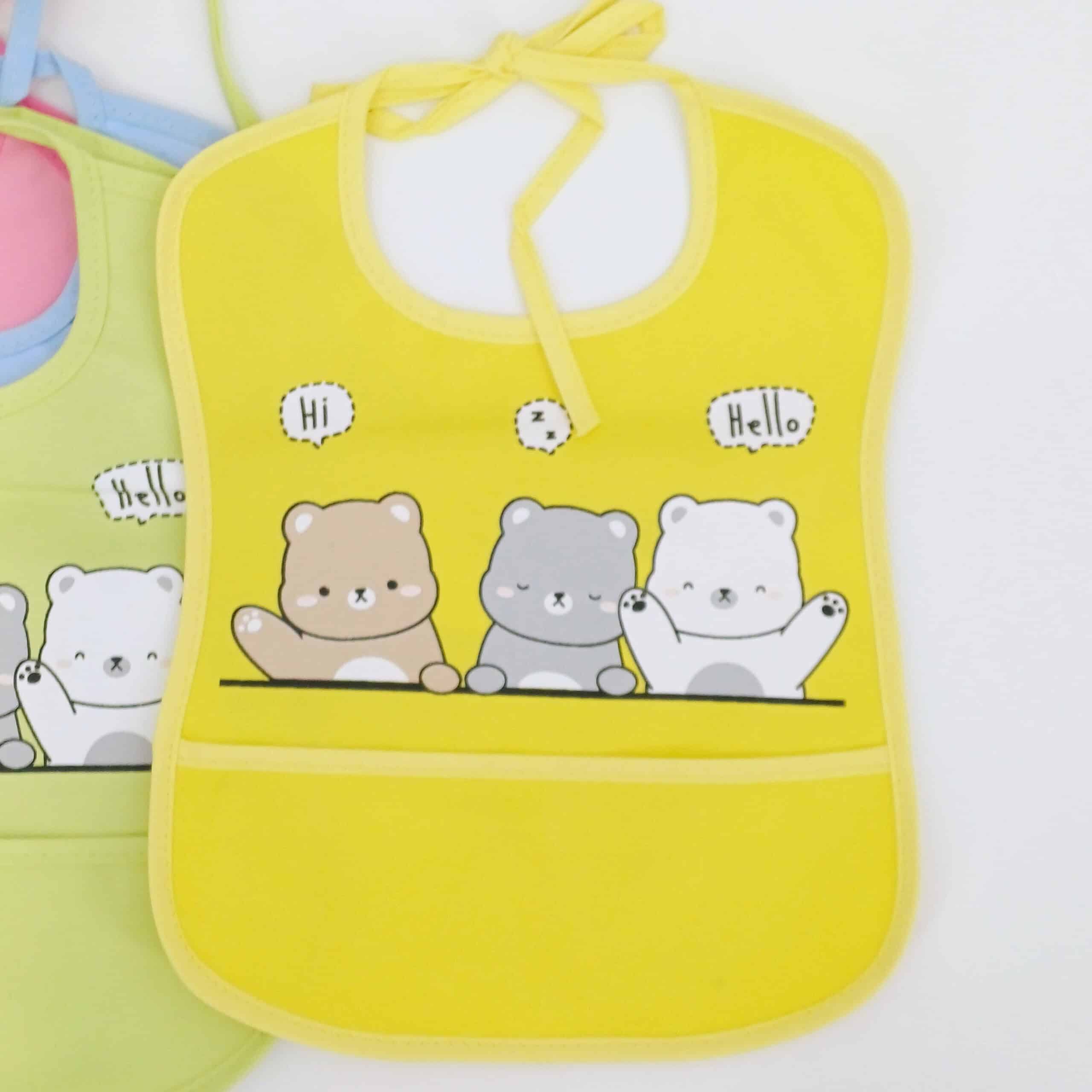 Bavoir imperméable pour bébé avec motif ours, adapté aux enfants de 6 mois à 2 ans. Pratique et mignon !