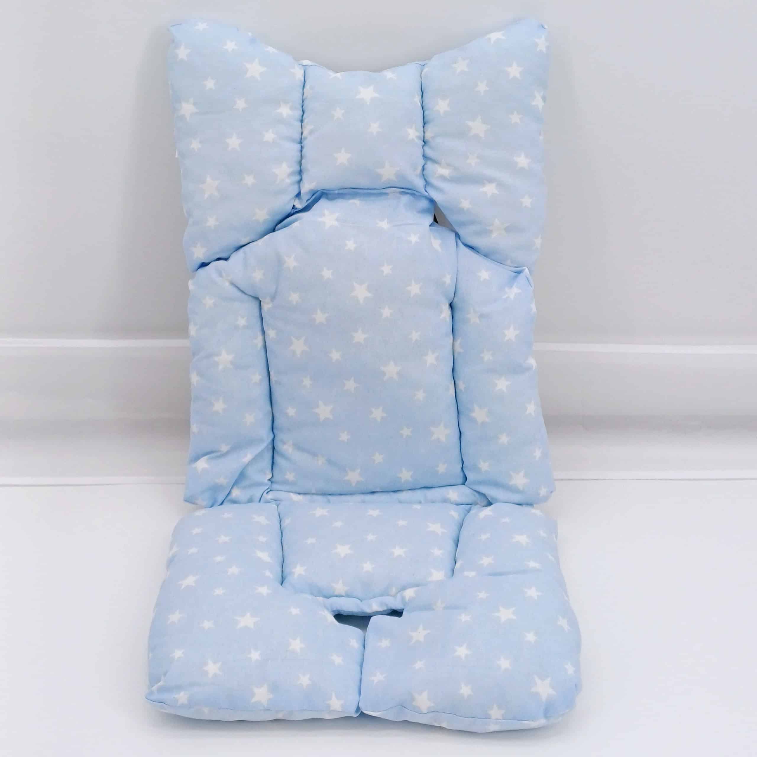 Coussin de confort pour poussette et siège auto avec motif étoiles, anti-transpiration et facile à installer, pour un trajet agréable et sécurisé pour bébé.