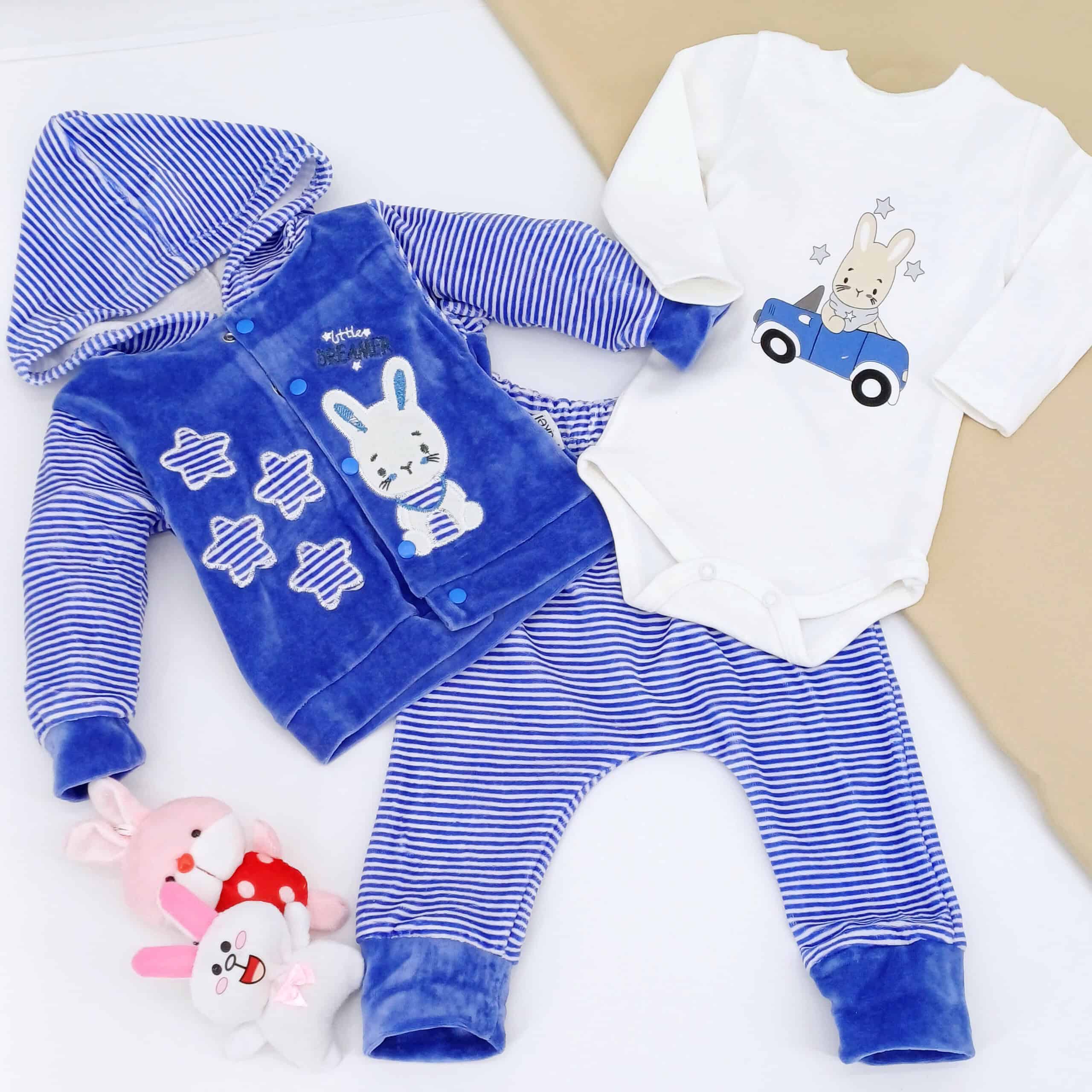 Ensemble bébé 3 pièces en velours, comprenant veste à capuche, pantalon et body (0-9 mois). Design mignon et confort optimal, parfait pour l'hiver.