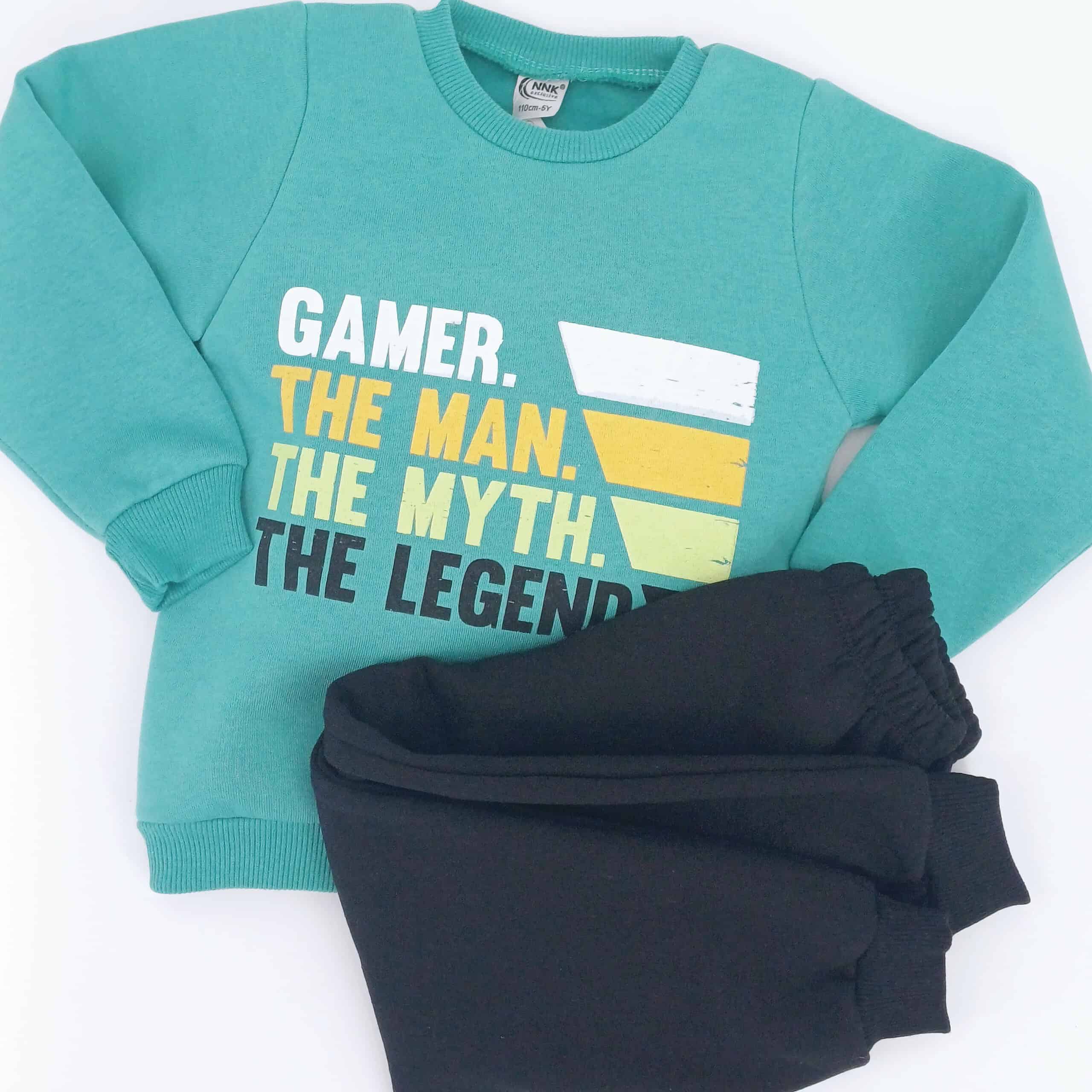 Ensemble hiver chaud et confortable pour garçons (5-8 ans). Sweat "Gamer Legend" et pantalon noir. Idéal pour un look stylé et pratique cet hiver !