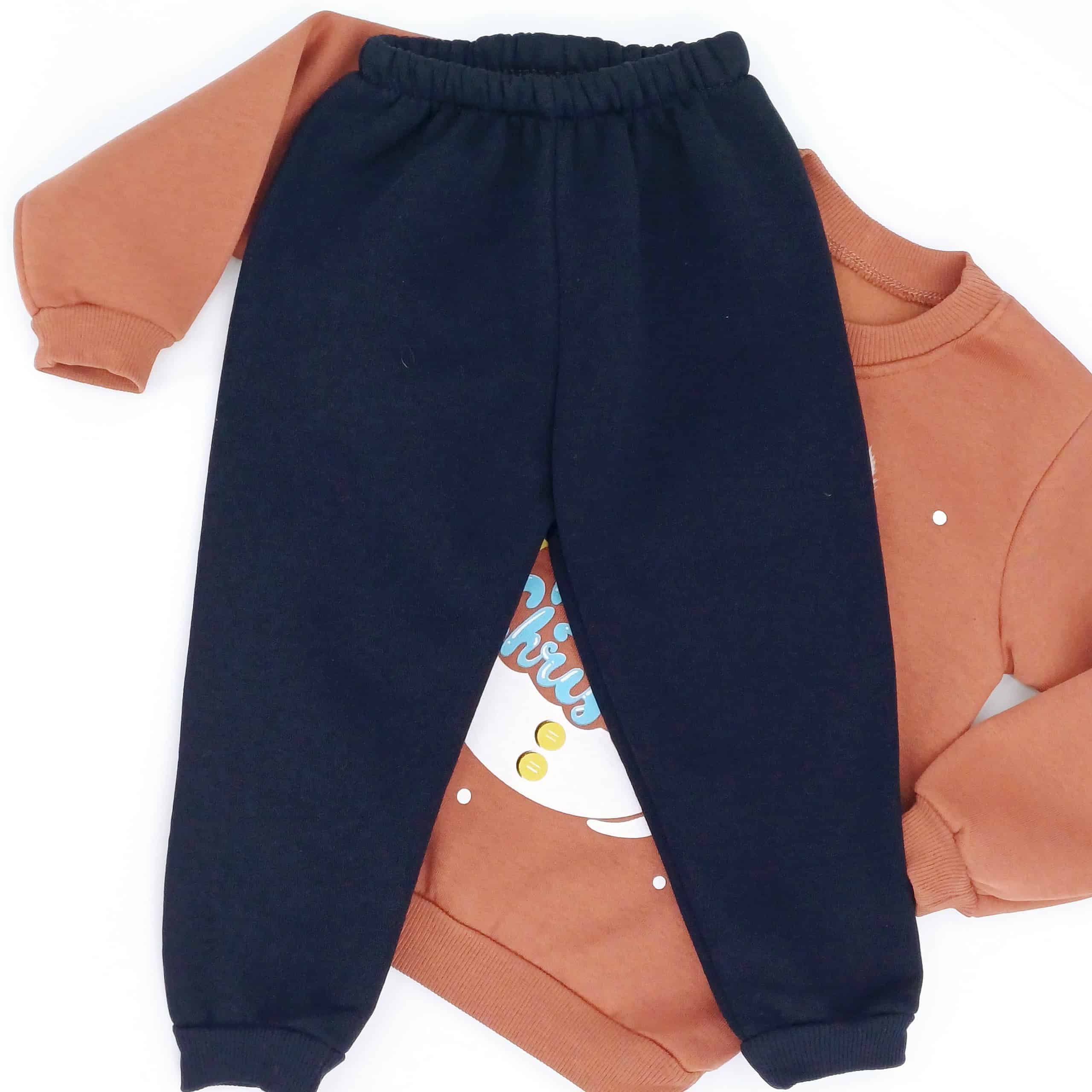 Ensemble hiver enfant Noël : sweat marron avec motif bonhomme de neige en 3D et pantalon bleu marine. Tailles 1-3 ans, idéal pour les fêtes