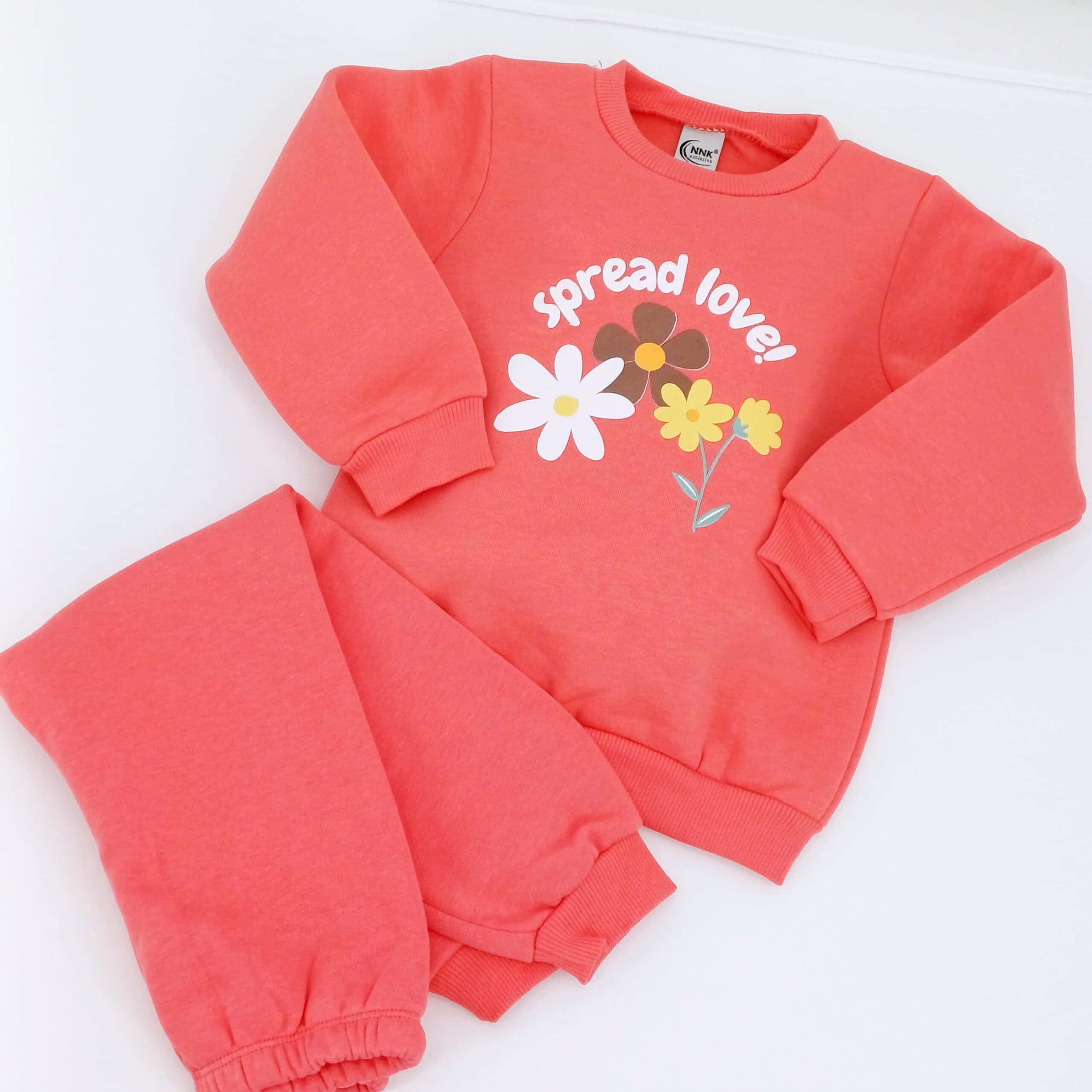 Ensemble sweat "Spread Love" et pantalon pour l'hiver – (5-8 ans) – Image 8