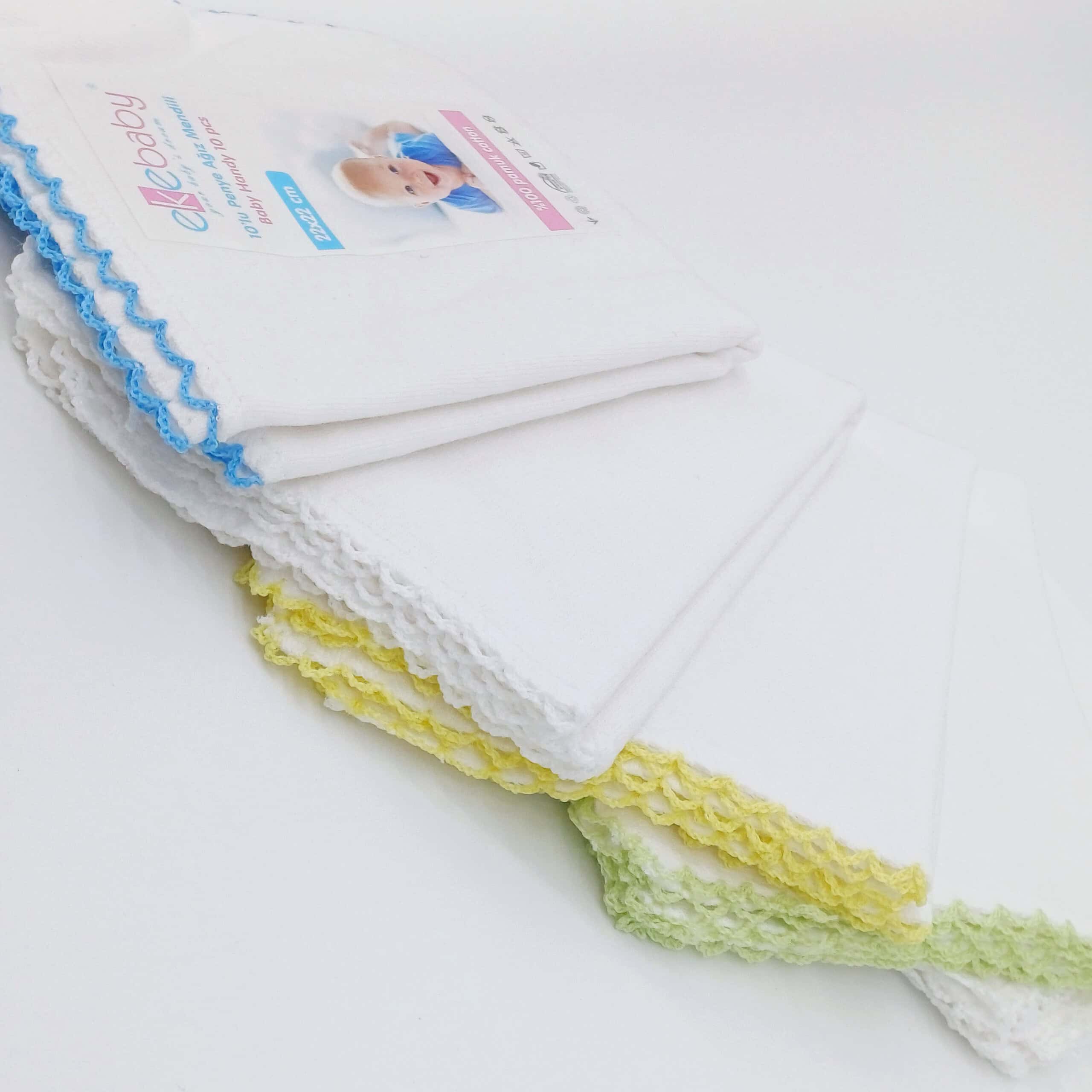Ensemble de 10 lingettes en coton pour bébé, 22x22 cm, douces et pratiques pour le soin quotidien.