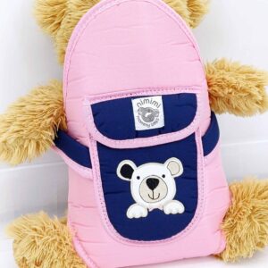 Découvrez notre porte-peluche de 30 cm, idéal pour transporter l'ours en peluche, le lapin ou la poupée préférée de votre enfant. Pratique, confortable et parfait pour les jeux et promenades.