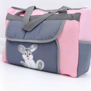 Sac élégant et pratique pour maman et bébé (37×26×15 cm) avec compartiments spacieux et poches extérieures. Design adorable et matériaux durables. Idéal pour vos sorties en Belgique !