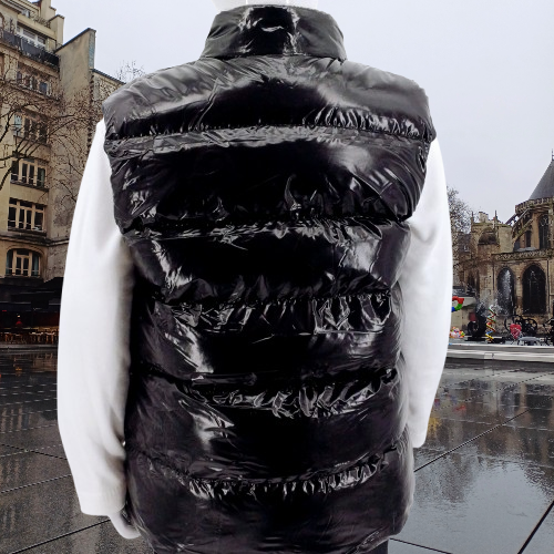 Achetez ce gilet sans manches pour enfants (3-6 ans). Pratique, léger et économique, parfait pour les saisons fraîches et les activités quotidiennes. Commandez dès maintenant !