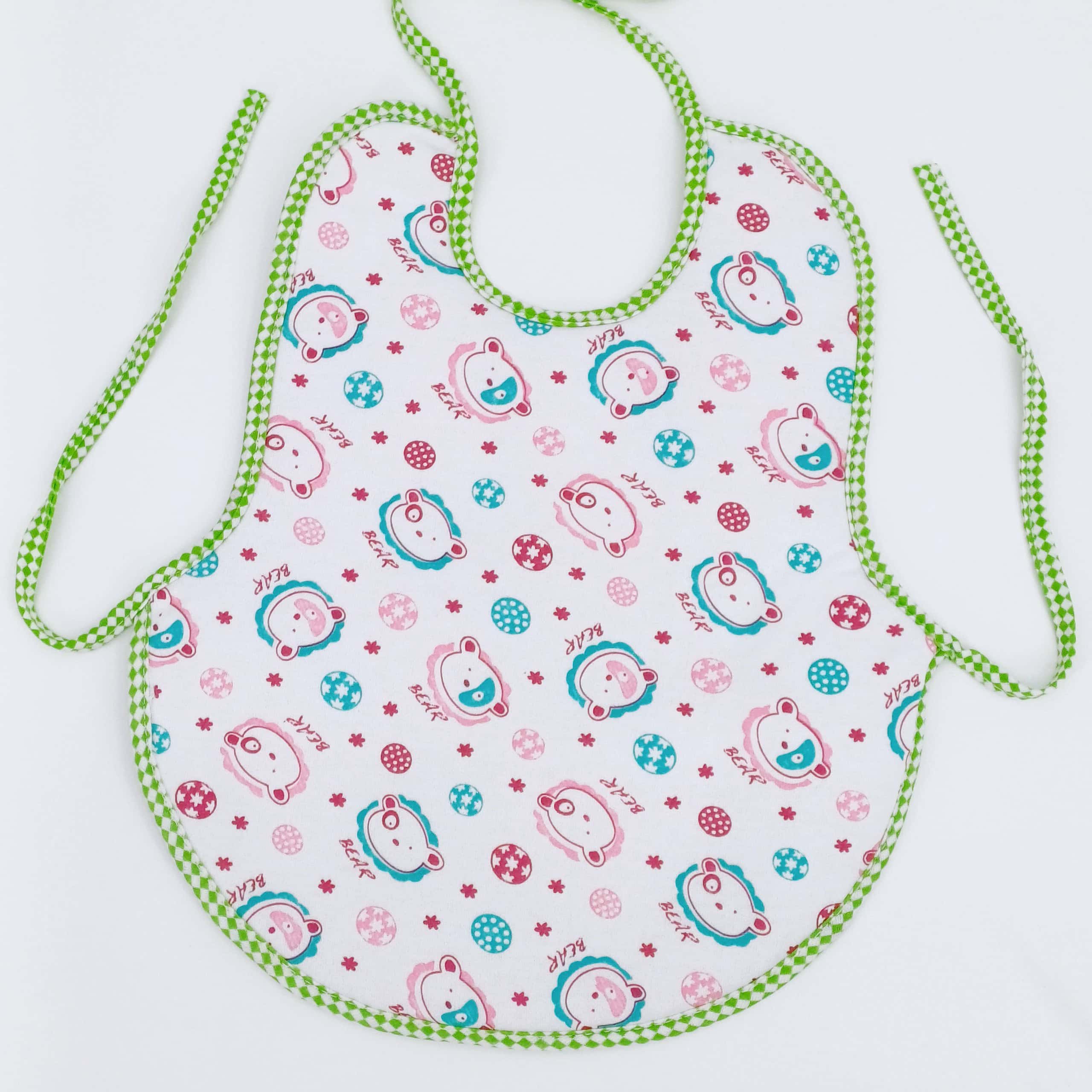 Découvrez nos bavoirs en coton pour bébés de 6 à 24 mois. Design coloré, protection optimale et entretien facile. Commandez maintenant pour des repas sans stress !