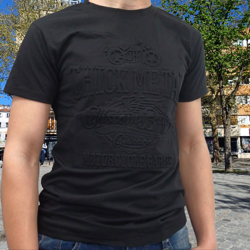 T-shirt noir homme avec motif en relief « Thick Metal – Custom Bike Chicago »