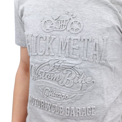 T-shirt gris homme avec motif embossé « Thick Metal – Custom Bike Chicago – Motorcycle Garage »