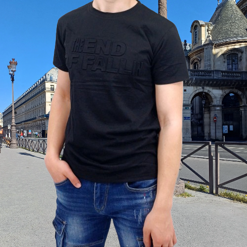 T-shirt noir homme avec inscription en relief « THE END OF FALLIN »