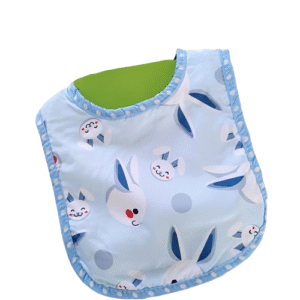 Petit bavoir bébé bleu avec lapins blancs – Fermeture pression – Intérieur éponge – Pour 0 à 12 mois