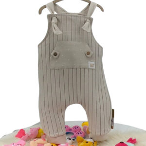 Salopette bébé rayée en coton biologique, couleur beige, avec poche à boutons