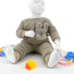 Ensemble hiver bébé beige avec lapin en relief et intérieur molletonné